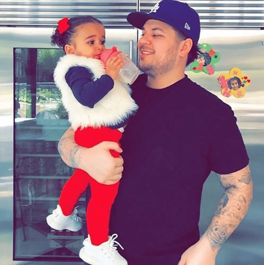 A Comprehensive Analysis of Rob Kardashian's Income, Outlays, and Financial Background